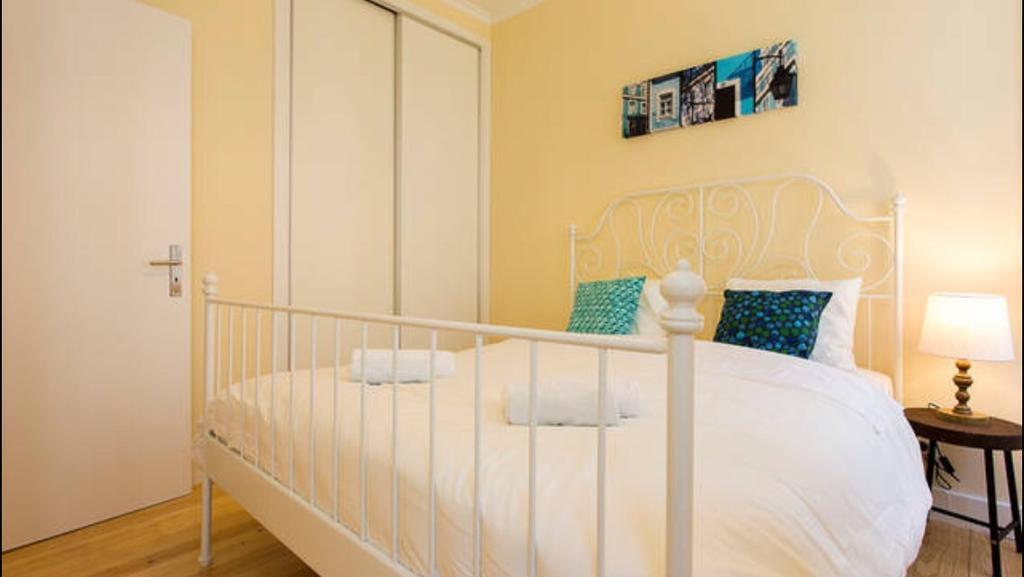 Lisbon Secret & Charming Sao Bento Flat Apartment Стая снимка